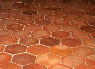 Tomette en terre cuite : un revêtement typiquement français