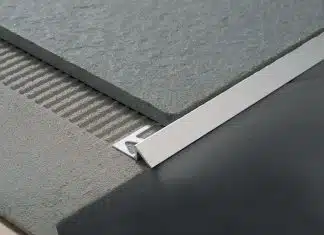 baguette d'angle de carrelage
