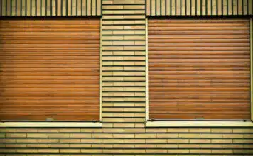 Comment trouver un réparateur de volets roulants fiable ?